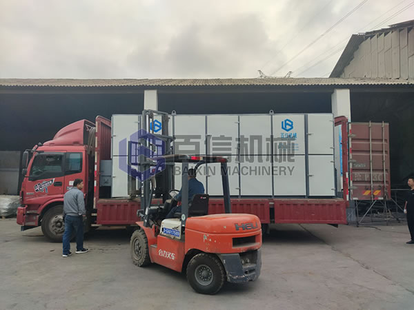 溫縣山藥烘干機(jī)發(fā)貨現(xiàn)場(chǎng) 溫縣山藥烘干機(jī)發(fā)貨現(xiàn)場(chǎng)